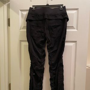 LULULEMON black joggers
